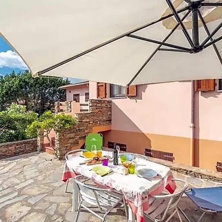 Vila Comfort And Privacy For Four Guests