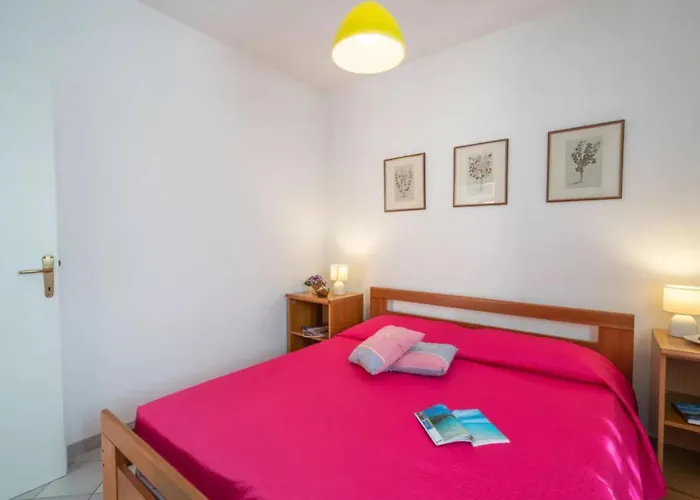 Comfort And Privacy For 4 Guests Стинтино